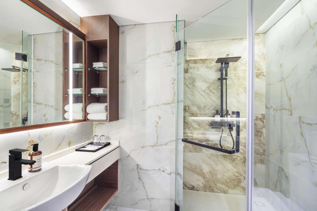 Best Western Click Sathorn 11 バンコク都 エクステリア 写真